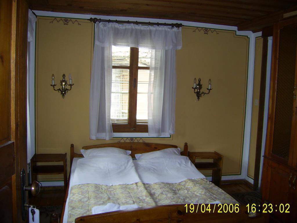 Family Hotel Kalina Kopriwschtiza Exterior foto