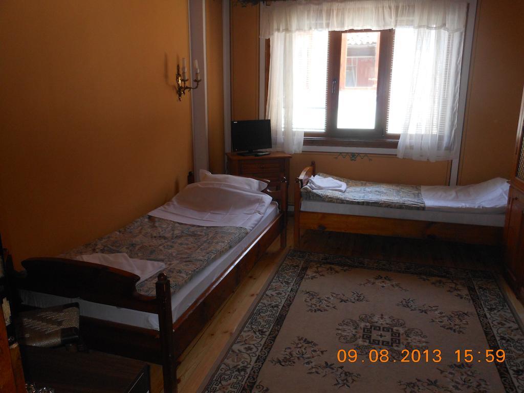 Family Hotel Kalina Kopriwschtiza Zimmer foto